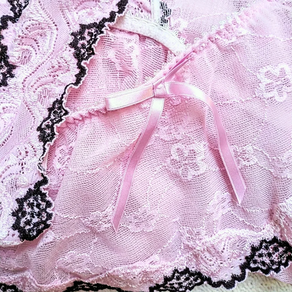 Lace Ruffle Top - Picture 4 of 4